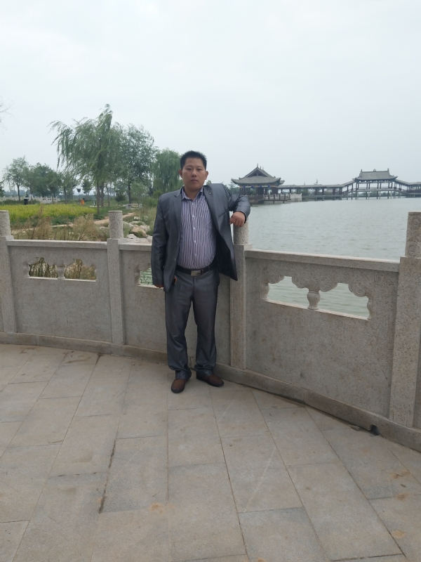 寻找爱的第一张照片--邢台相亲服务中心