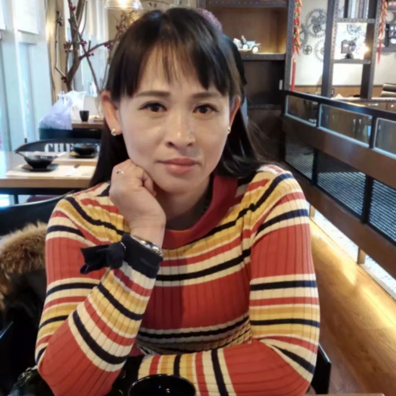 玫瑰花的第一张照片--邢台相亲服务中心