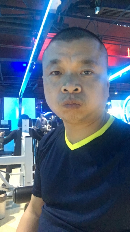 奋斗的第一张照片--邢台相亲服务中心