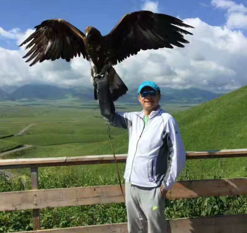 怀抱清风的第一张照片--邢台相亲服务中心