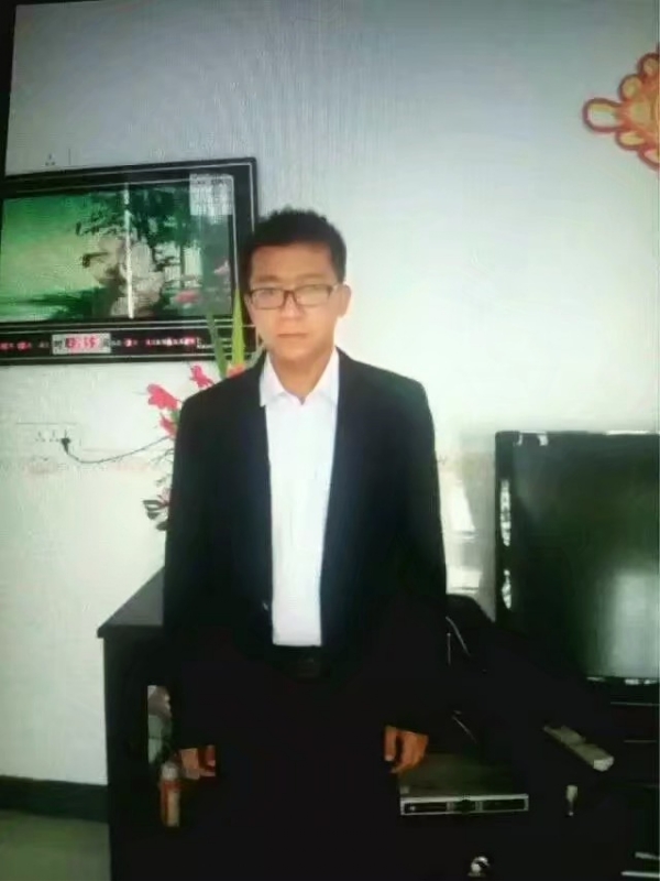 依然疼痛的第一张照片--邢台相亲服务中心