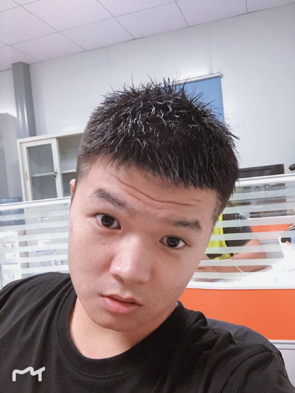 不忘初心的第一张照片--邢台相亲服务中心