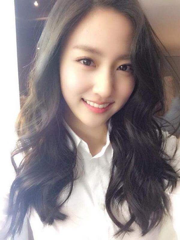 等爱的易微的第一张照片--邢台相亲服务中心