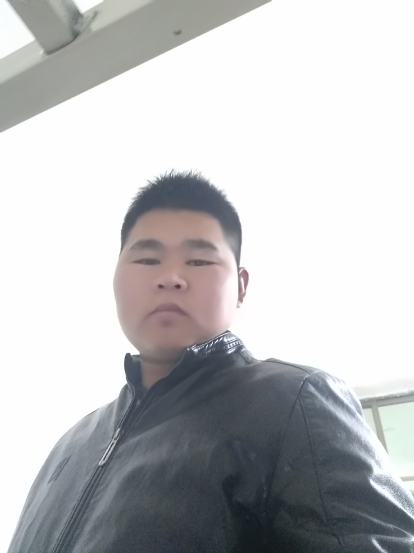 小哥的第一张照片--邢台相亲服务中心