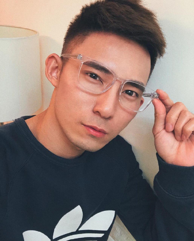 小伟的第一张照片--邢台相亲服务中心