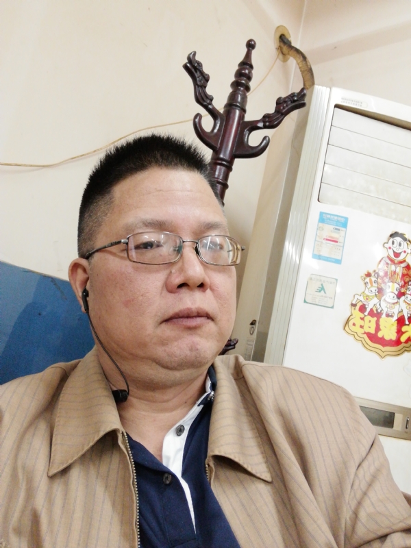 一个人的第一张照片--邢台相亲服务中心