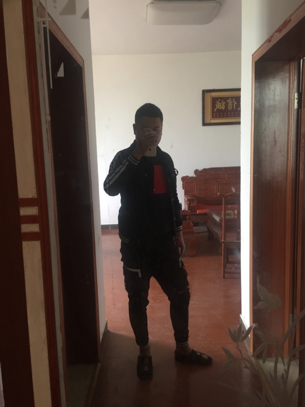 MC无所畏惧的第一张照片--邢台相亲服务中心