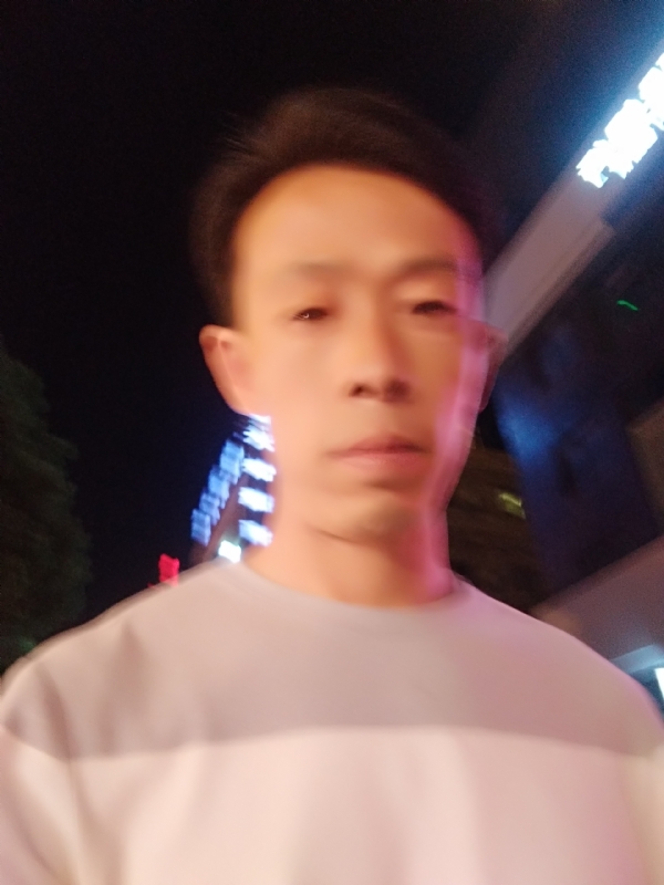 找个人来爱的第一张照片--邢台相亲服务中心