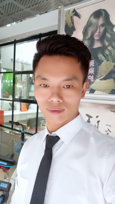 阳光男士的第一张照片--邢台相亲服务中心