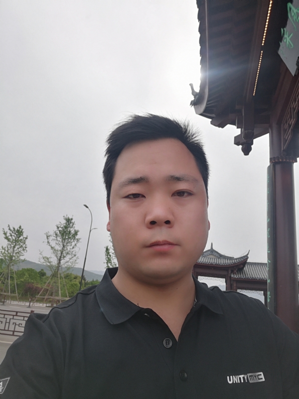 微笑的第一张照片--邢台相亲服务中心