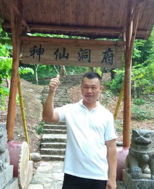 强仔的第一张照片--邢台相亲服务中心