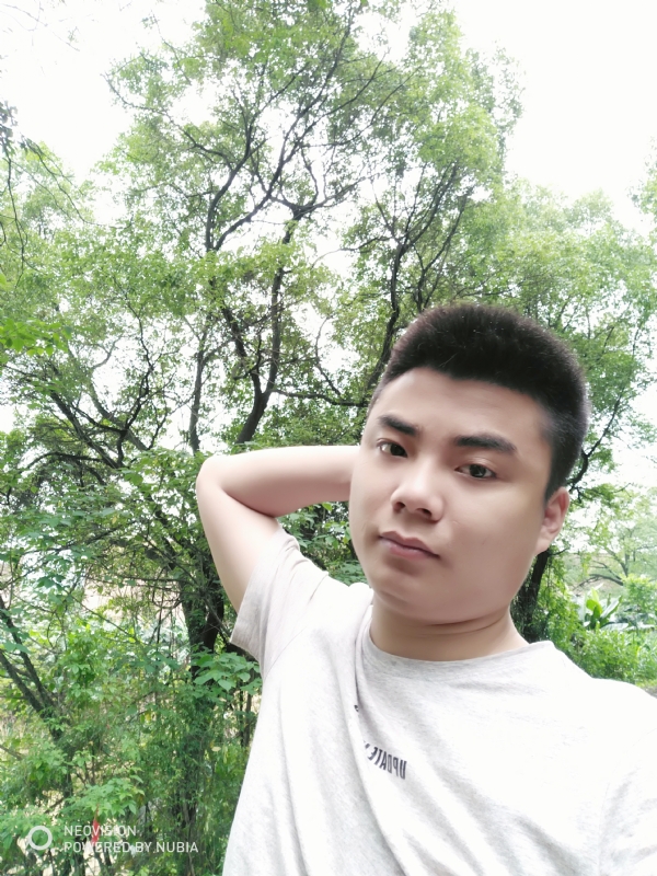 黄帅哥的第一张照片--邢台相亲服务中心