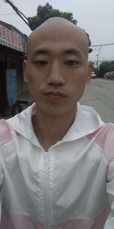 花花公子的第一张照片--邢台相亲服务中心