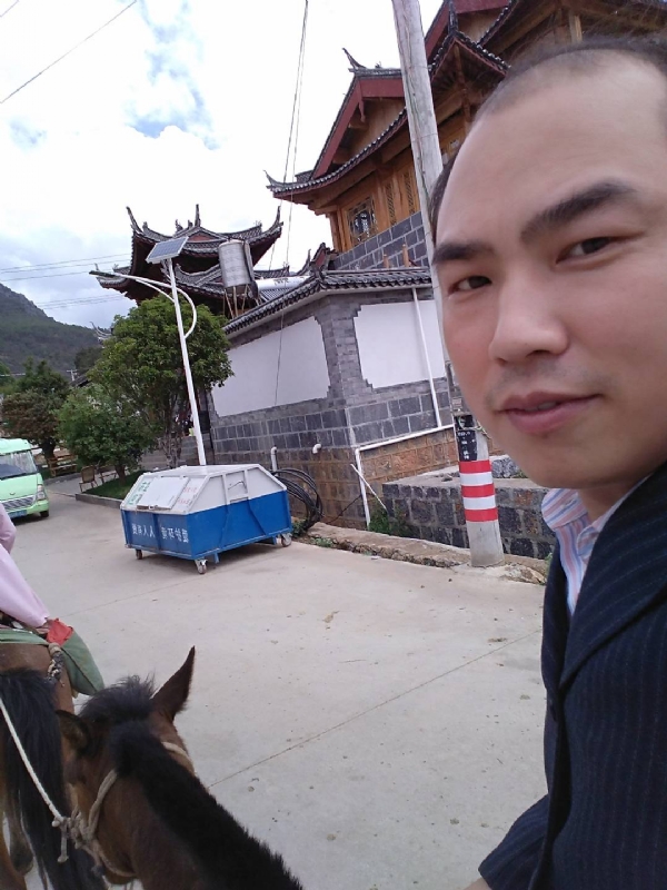 当代军人的第一张照片--邢台相亲服务中心