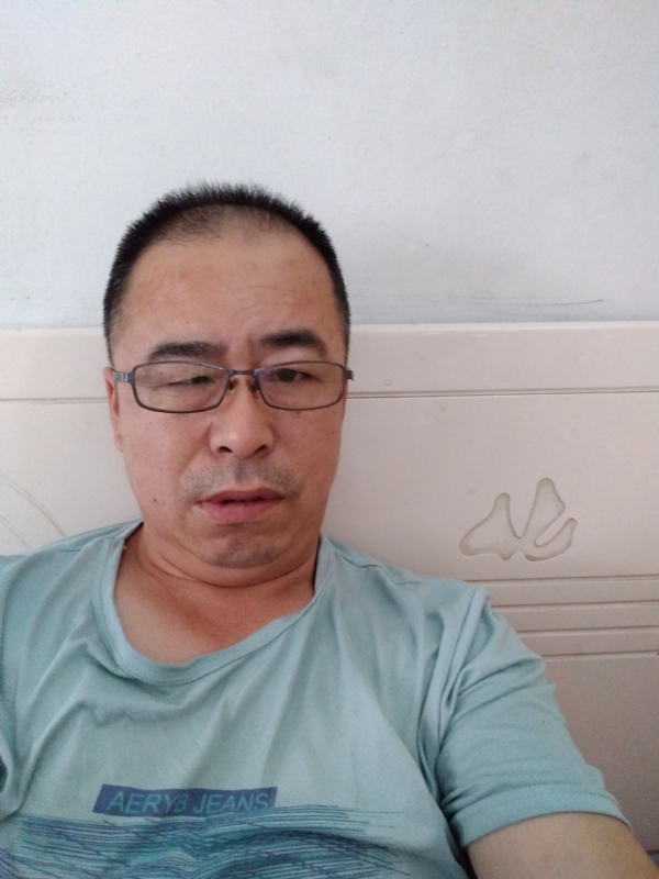 大叔的第一张照片--邢台相亲服务中心