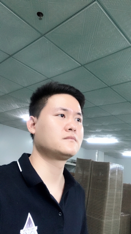 伟的第一张照片--邢台相亲服务中心