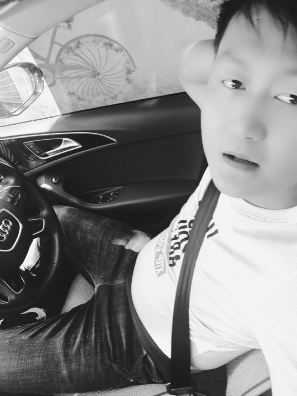 意中人的第一张照片--邢台相亲服务中心