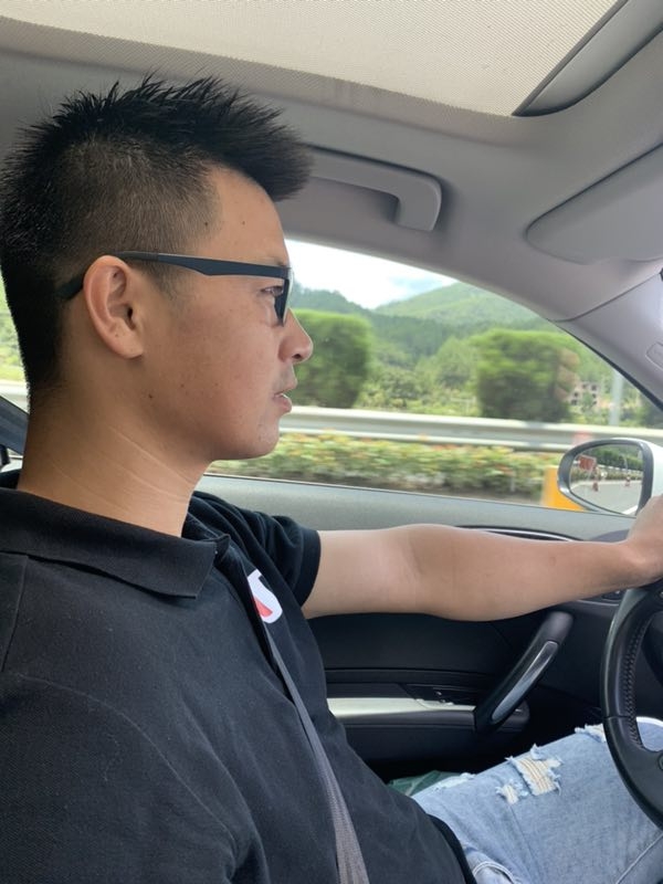 浪漫益友的第一张照片--邢台相亲服务中心