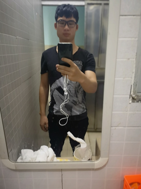 右手的执着的第一张照片--邢台相亲服务中心