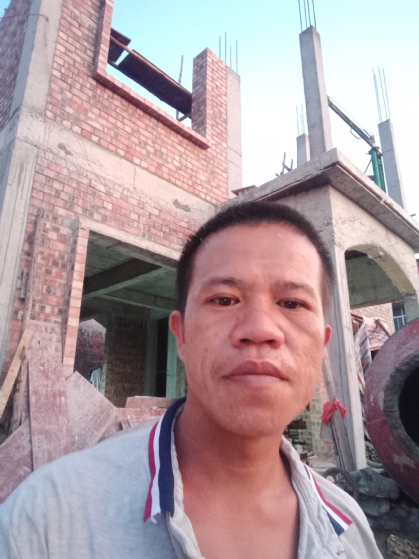 浅笑的第一张照片--邢台相亲服务中心