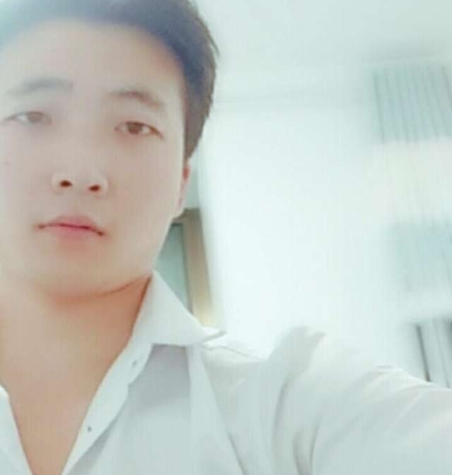 华英雄的第一张照片--邢台相亲服务中心