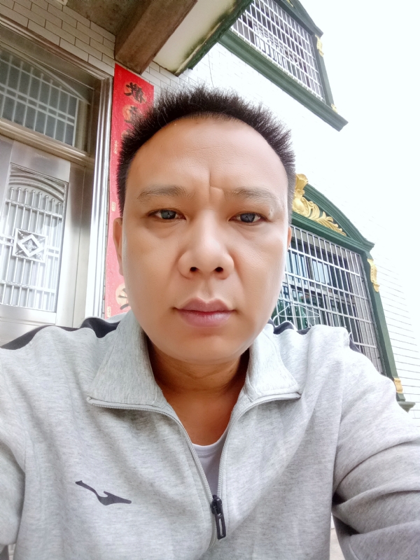 随缘的第一张照片--邢台相亲服务中心