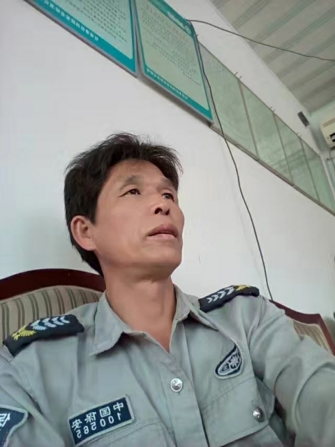 卧窗听雨的第一张照片--邢台相亲服务中心