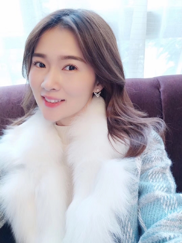 邓媛的第一张照片--邢台相亲服务中心