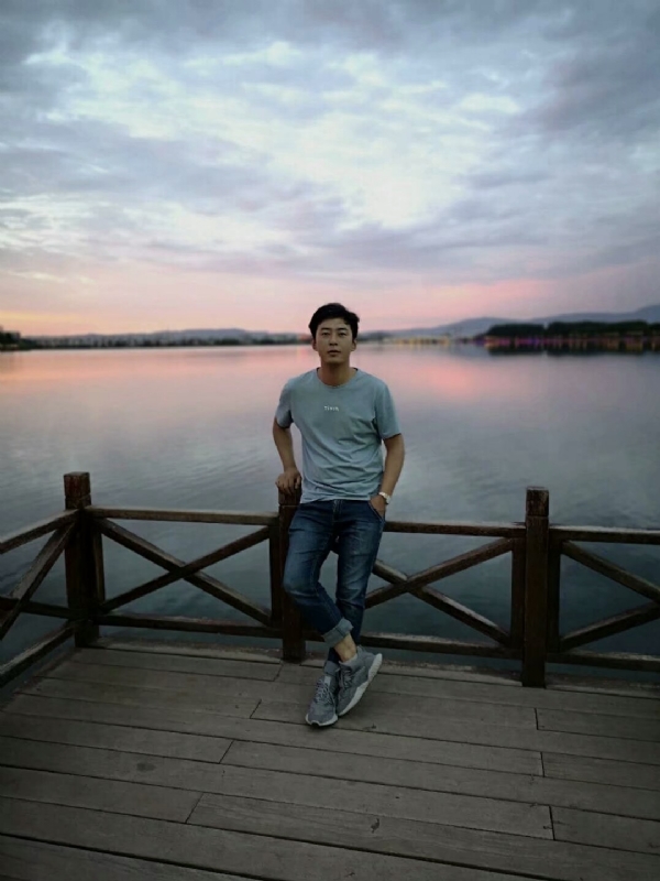 喂南墙我要撞你了的第一张照片--邢台相亲服务中心