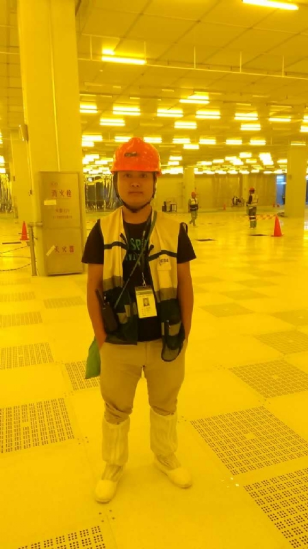 一个傻子的第一张照片--邢台相亲服务中心