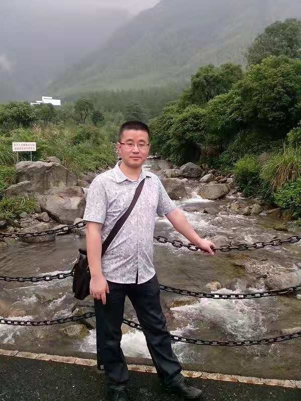 淡定牛魔王的第三张照片--邢台相亲服务中心