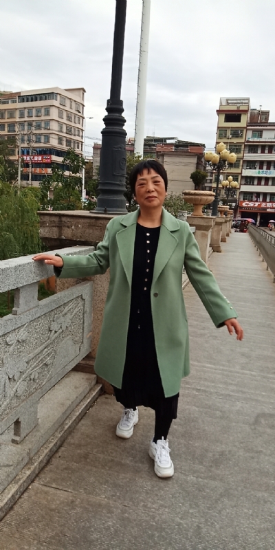 小玲的第一张照片--邢台相亲服务中心