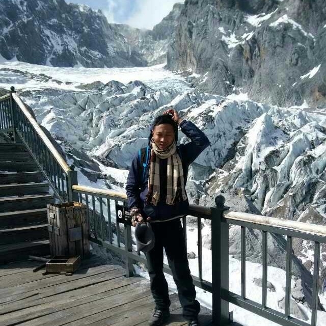 眯眯的第一张照片--邢台相亲服务中心