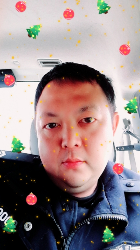 恨孤独的第一张照片--邢台相亲服务中心