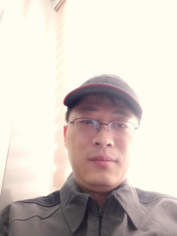 小马哥的第一张照片--邢台相亲服务中心