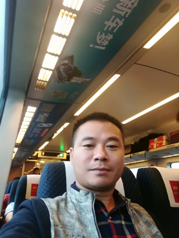 等爱的人的第一张照片--邢台相亲服务中心