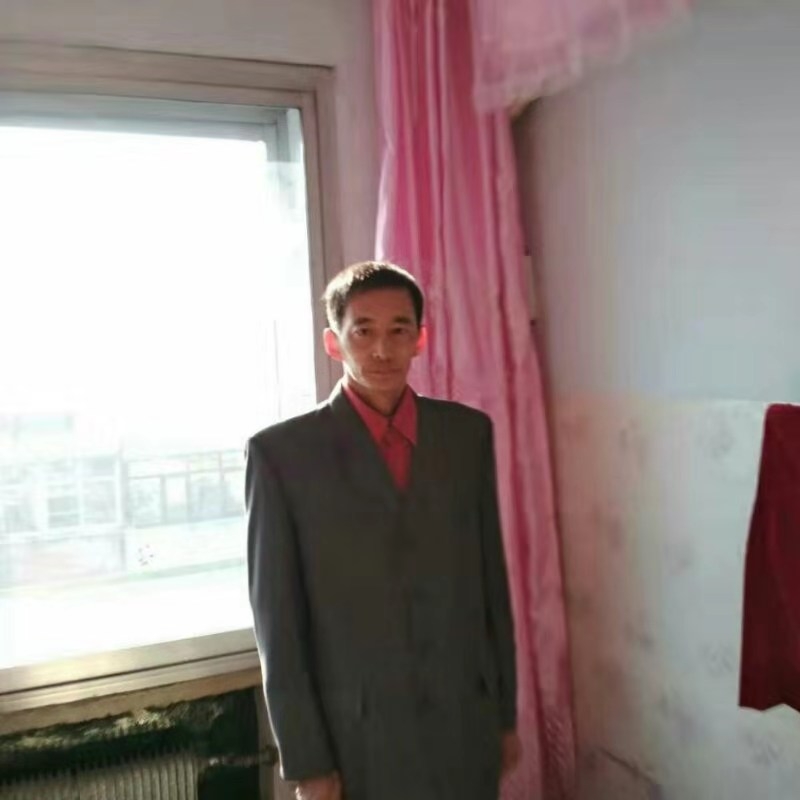 阳光明媚的第一张照片--邢台相亲服务中心