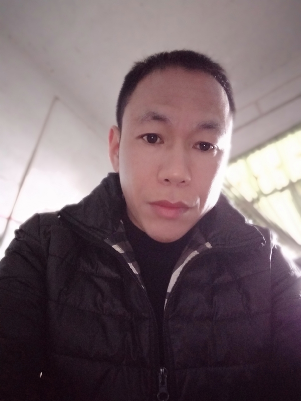 相信真爱的第一张照片--邢台相亲服务中心