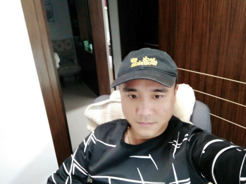 坚持我爱的第一张照片--邢台相亲服务中心