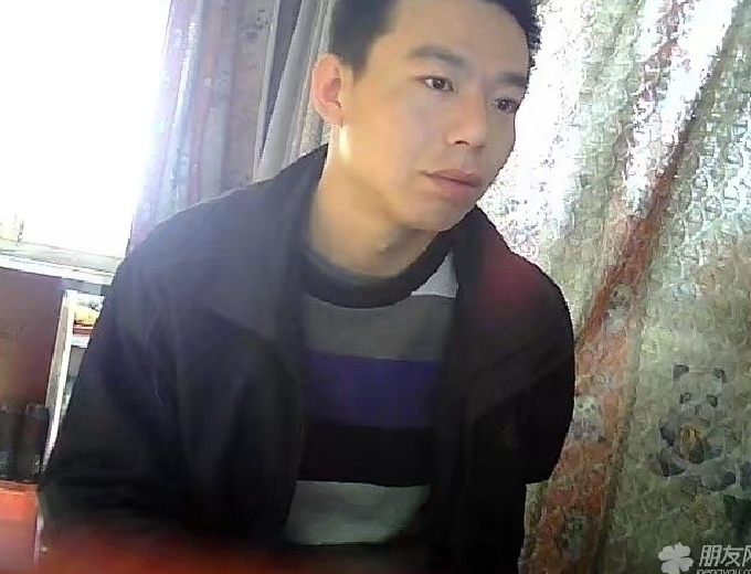 向钱奔跑的第一张照片--邢台相亲服务中心