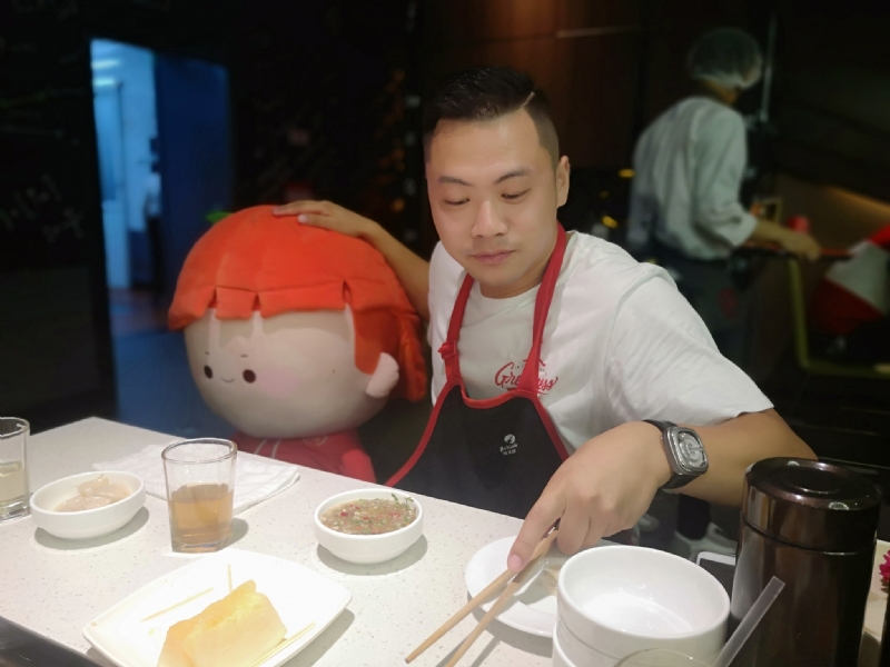 逆行的第一张照片--邢台相亲服务中心