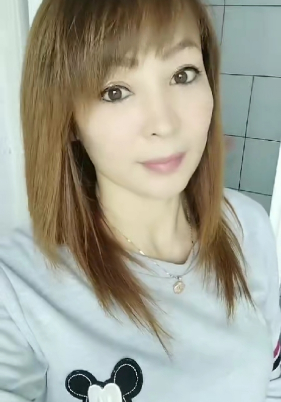 魅力白玲的第一张照片--邢台相亲服务中心