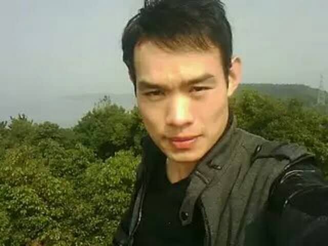 明镜的第一张照片--邢台相亲服务中心