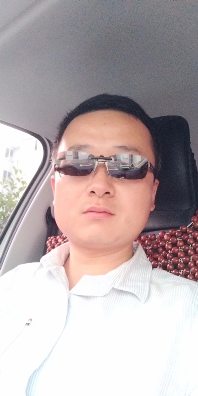 痛苦的单身狗的第二张照片--邢台相亲服务中心