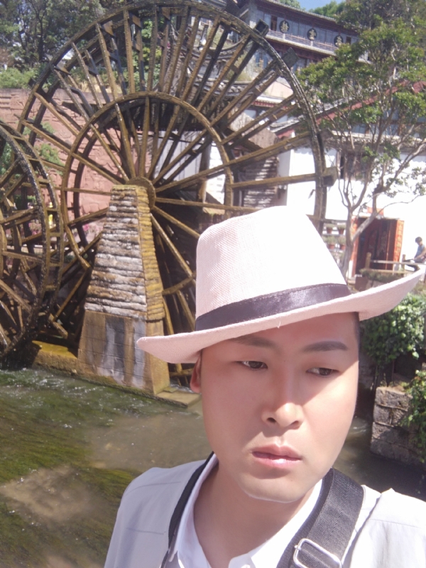 曲靖相亲的第一张照片--邢台相亲服务中心