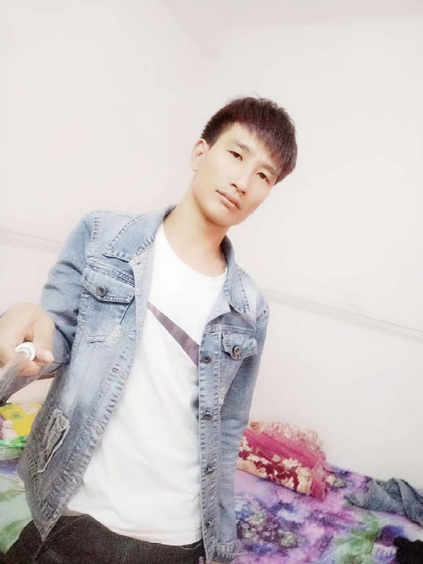 心好痛的第一张照片--邢台相亲服务中心