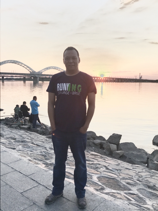 海天一色的第一张照片--邢台相亲服务中心