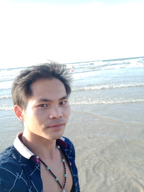 爱已欠费的第一张照片--邢台相亲服务中心