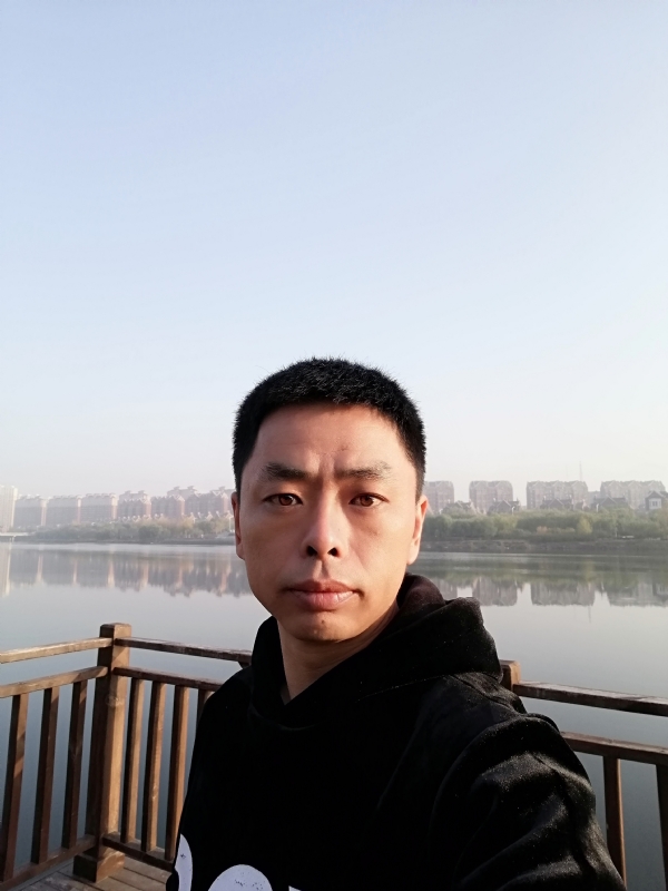 蓝颜的第一张照片--邢台相亲服务中心