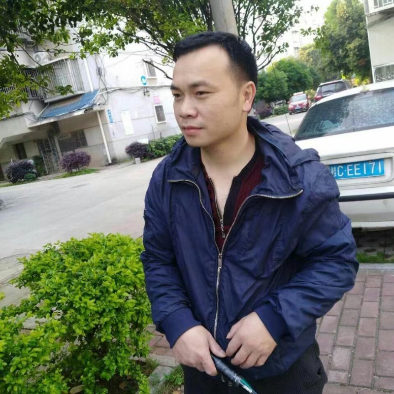 灰色足迹的第一张照片--邢台相亲服务中心